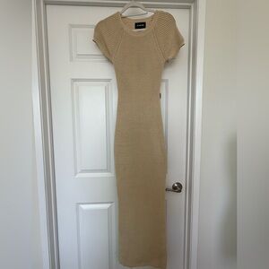 Chic Beige Knit Midi Dress